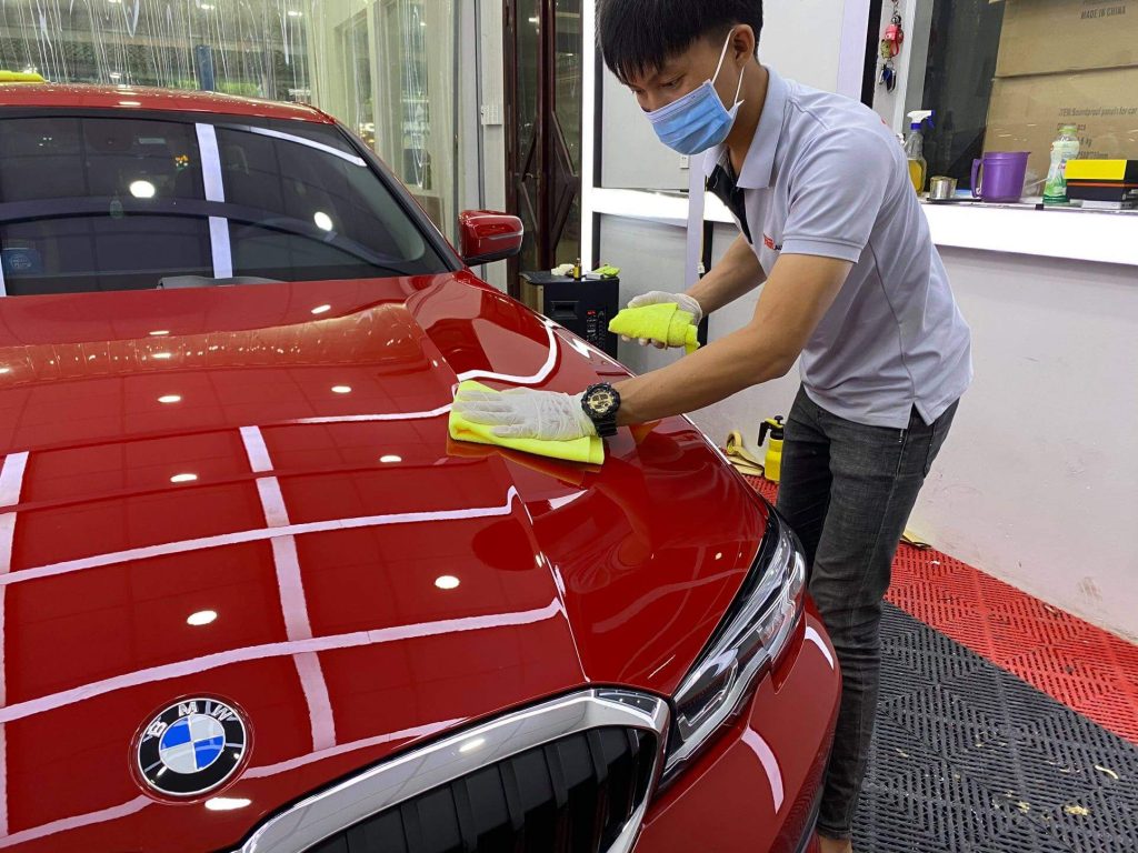 Sơn phủ ceramic xe ô tô là gì? Những điều cần biết về sơn phủ ceramic xe ô tô